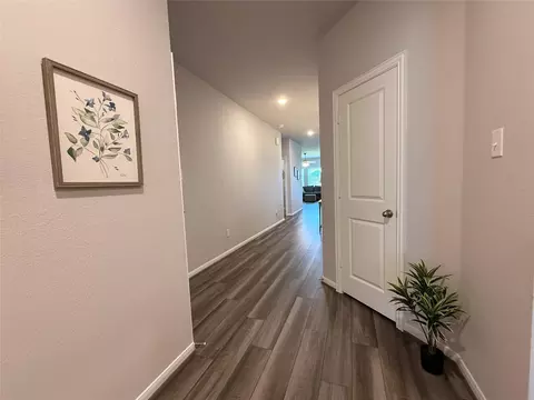 Entry Way - 1951 Middle Pass Ln, Angleton, TX 77515 photo 2 of 5