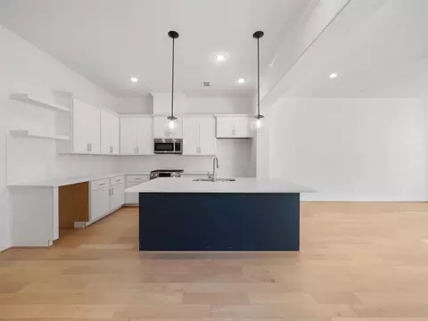 926 E 26th St, Houston, TX 77009 photo 1