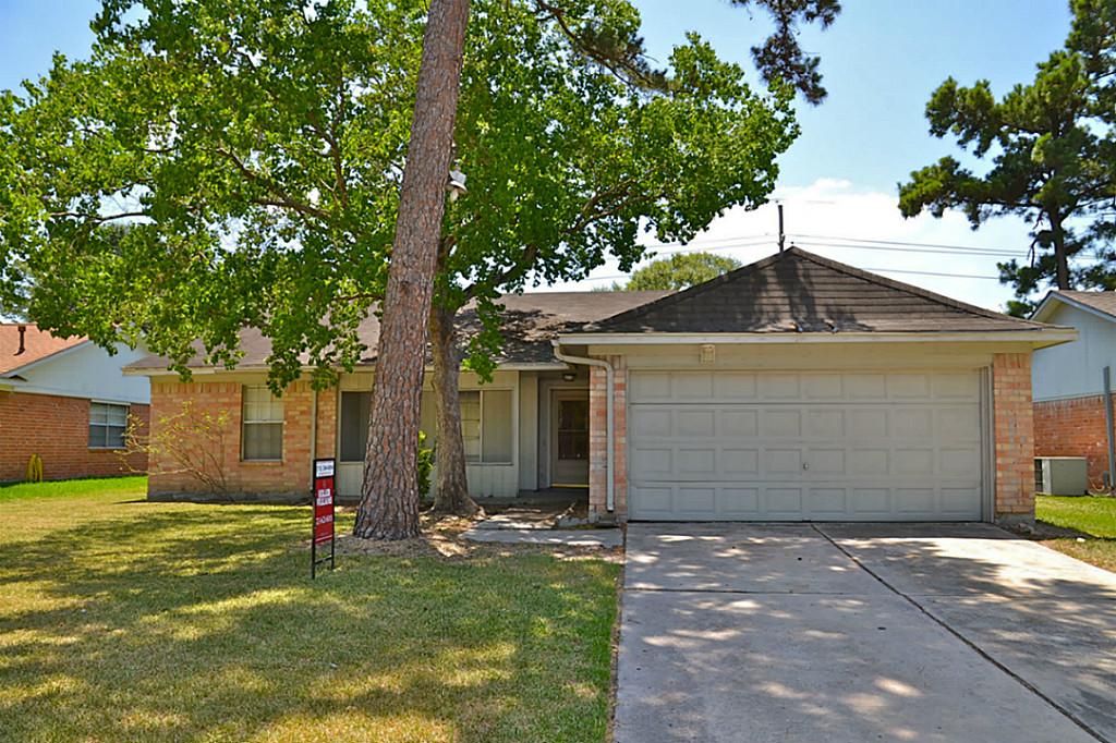 2306 Marble Falls Dr, Spring, TX 77373 photo 1