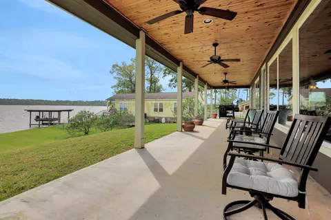 Exterior - 453 E Oak Shadows, Onalaska, TX 77360 photo 5 of 7