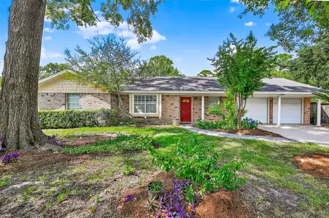 10302 Ivyridge Rd, Houston, TX 77043