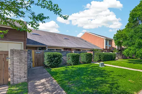 12667 Wellington Park Dr, Houston, TX 77072