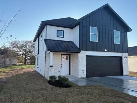 1006 4th St, Hempstead, TX 77445