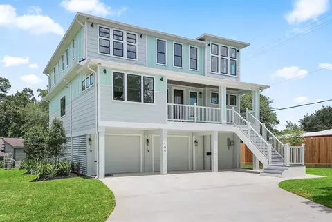 100 Cedar Ln, El Lago, TX 77586