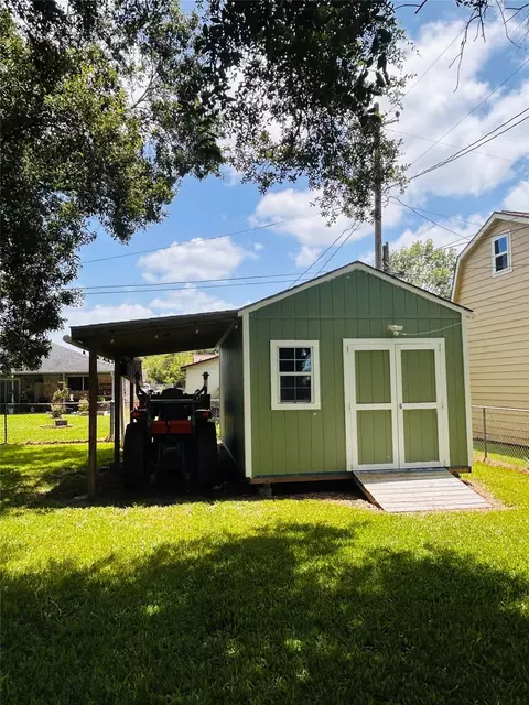 Other - 2 Travis Ct, Angleton, TX 77515 photo 2 of 2