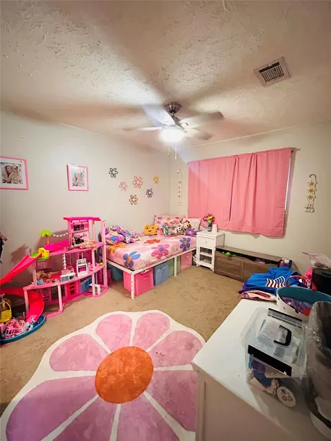 Bedroom - 2 Travis Ct, Angleton, TX 77515 photo 2 of 4