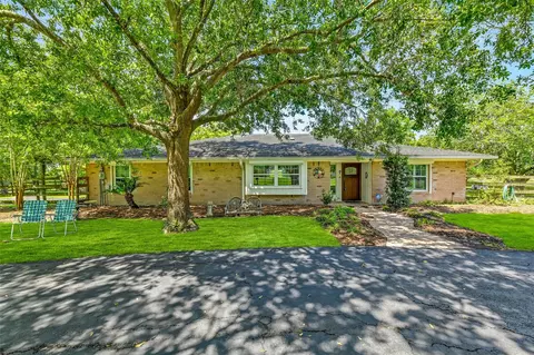 13320 County Road 184, Alvin, TX 77511