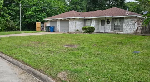 206 W Mitchell Rd, Houston, TX 77037