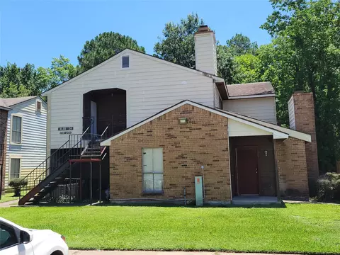 7200 W T C Jester Blvd #24, Houston, TX 77088