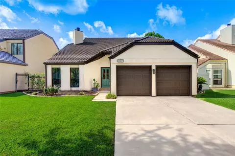 12311 Brighton Ln, Meadows Place, TX 77477