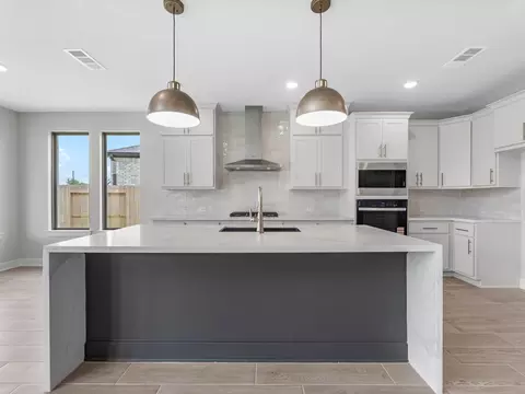 Kitchen - 15664 Broadway Bend Dr, Conroe, TX 77302 photo 1 of 4