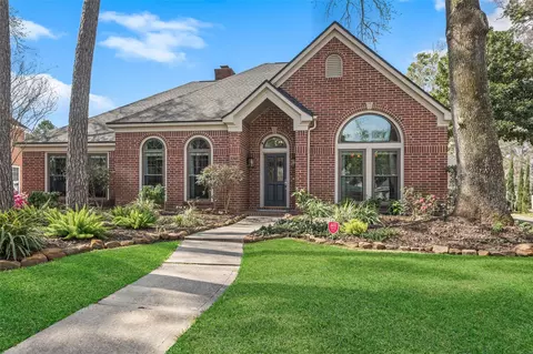 18711 Leisure Place Dr, Humble, TX 77346
