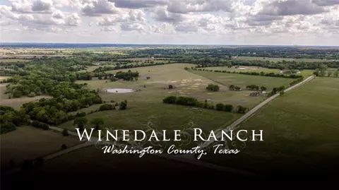 6807 Winedale Rd, Burton, TX 77835