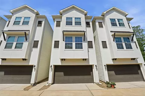 2057 Sherwood Forest St, Houston, TX 77043