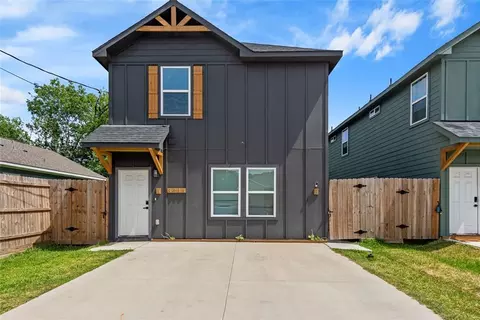 8211 Barlow St, Houston, TX 77028