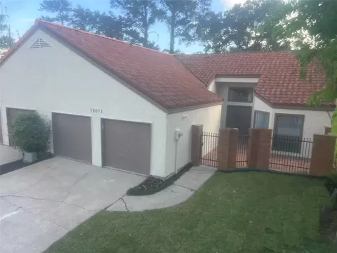 16017 Golf Club Dr, Crosby, TX 77532