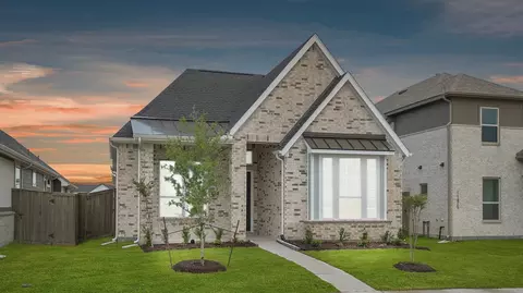 11903 S Pavilion Dr, Mont Belvieu, TX 77580