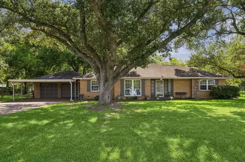 12511 Britt Rd, Pearland, TX 77584