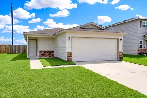 1315 Pease River Ln, Rosenberg, TX 77471