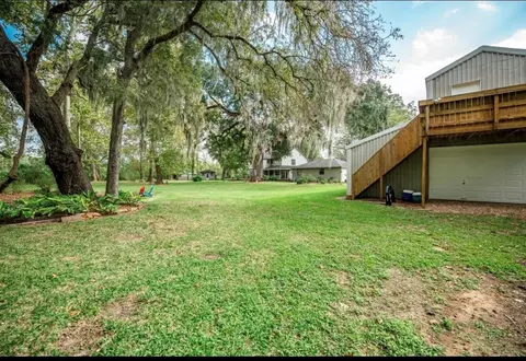 Exterior - 464 River Rd, Angleton, TX 77515 photo 5 of 9