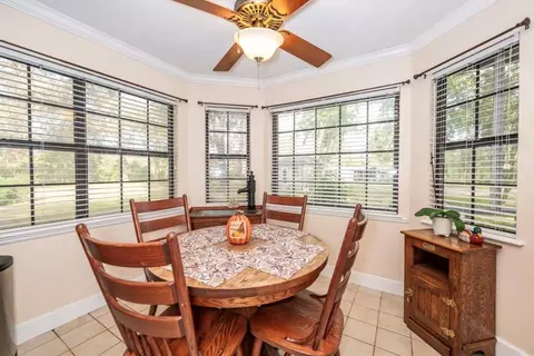 Dining - 464 River Rd, Angleton, TX 77515 photo 1 of 1