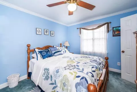 Bedroom - 464 River Rd, Angleton, TX 77515 photo 1 of 4