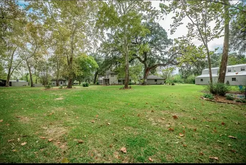 Exterior - 464 River Rd, Angleton, TX 77515 photo 7 of 9