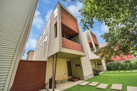 1113 W 17th St, Houston, TX 77008