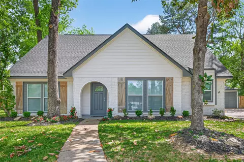 2127 Whispering Trails Cir, Kingwood, TX 77339