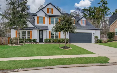 206 Cedar Creek Ct, Pinehurst, TX 77362