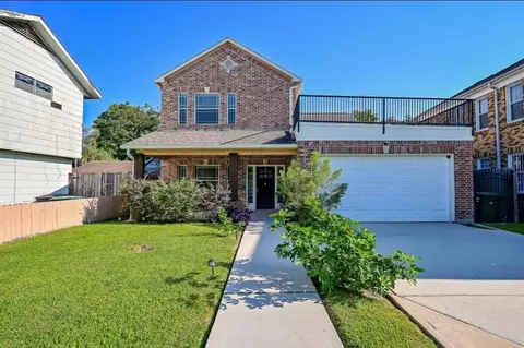 4433 Pease St, Houston, TX 77023