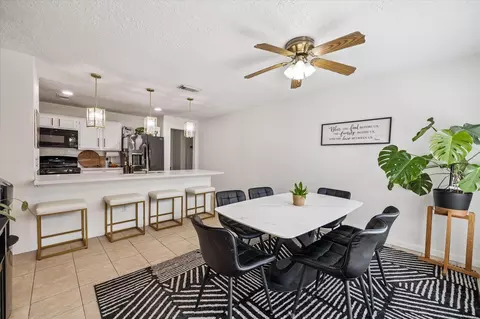11526 Villa Heights Dr, Houston, TX 77066