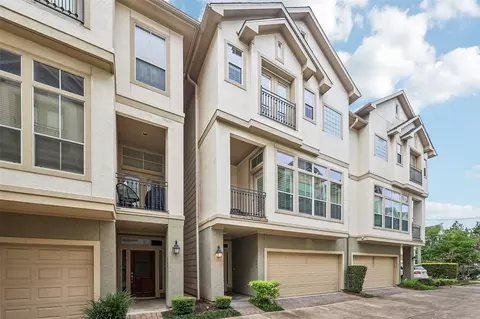 641 Hartman St, Houston, TX 77007