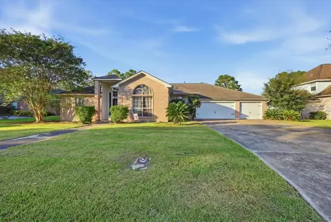 8040 Willow Creek Dr, Beaumont, TX 77707