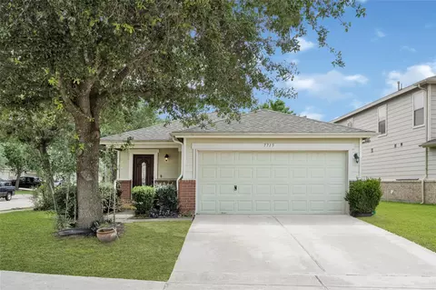 7715 Sagemark Ridge Dr, Cypress, TX 77433
