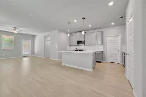 420 Sunrise Rnch, Montgomery, TX 77316