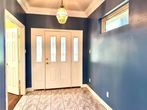 Entry Way - 41 Bluebird Ln, Trinity, TX 75862 photo 3 of 5