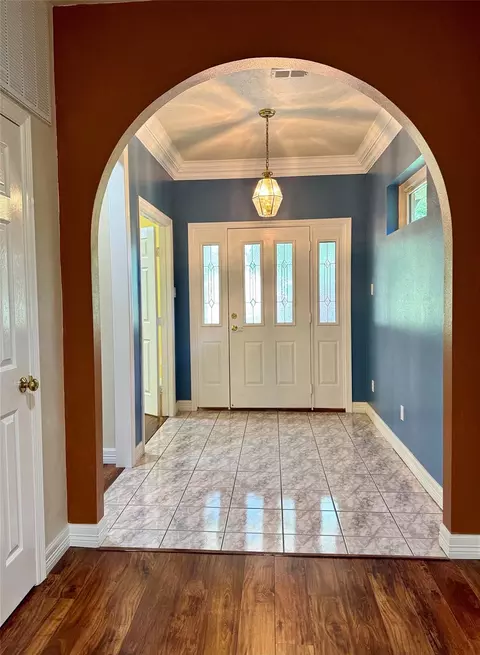 Entry Way - 41 Bluebird Ln, Trinity, TX 75862 photo 4 of 5