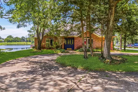 41 Bluebird Ln, Trinity, TX 75862