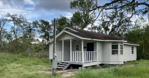 5096 Buck Rd, Brazoria, TX 77422