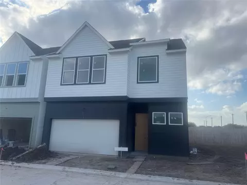 12802 Buffalo Wells Dr, Houston, TX 77045
