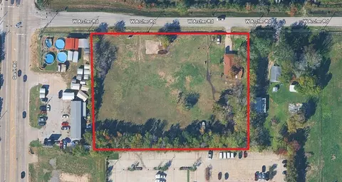 923 W Archer Rd, Baytown, TX 77521