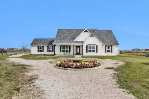 Exterior - 36244 Cochran Rd, Waller, TX 77484 photo 3 of 9