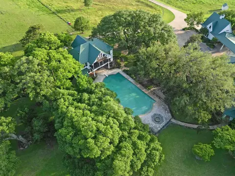 Exterior - 1007 Fm 390 E, Brenham, TX 77833 photo 4 of 15