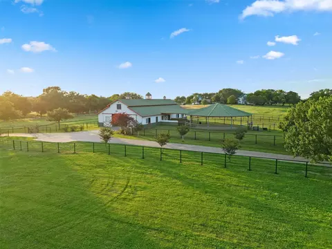 Exterior - 1007 Fm 390 E, Brenham, TX 77833 photo 6 of 15