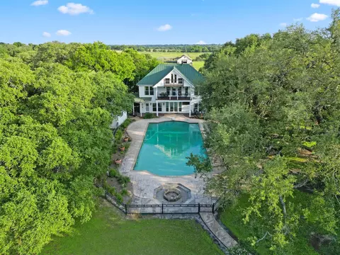 Exterior - 1007 Fm 390 E, Brenham, TX 77833 photo 14 of 15