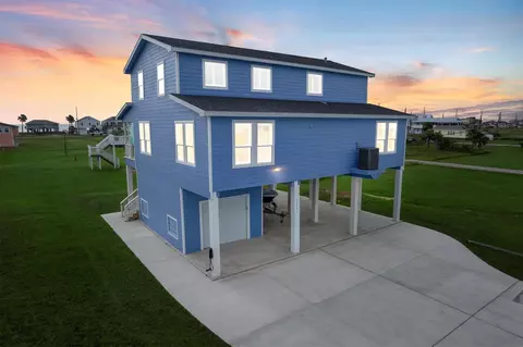23401 4th Ave, Galveston, TX 77554