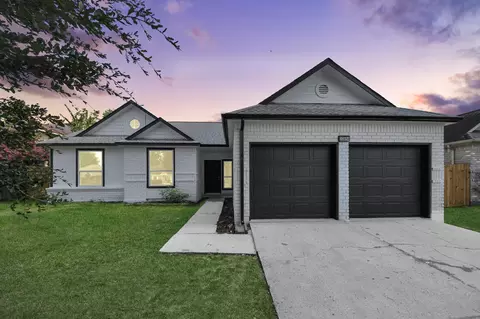 Exterior - 22814 Pebworth Pl, Spring, TX 77373 photo 5 of 9