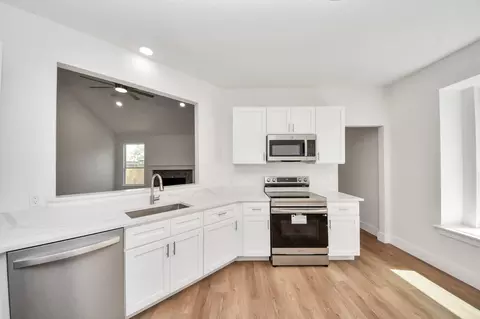 Kitchen - 22814 Pebworth Pl, Spring, TX 77373 photo 2 of 2
