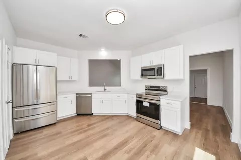 Kitchen - 22814 Pebworth Pl, Spring, TX 77373 photo 1 of 2